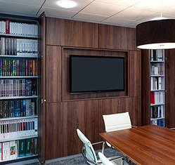 Specialist wall
